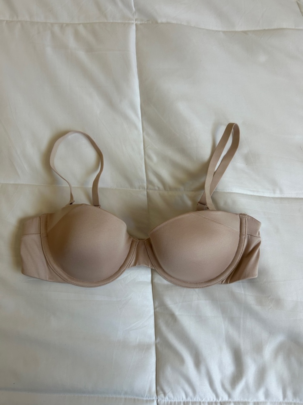 Maidenform. Nude bra in 34A
